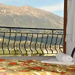 Mele Nocleg ze śniadaniem Gjirokastra