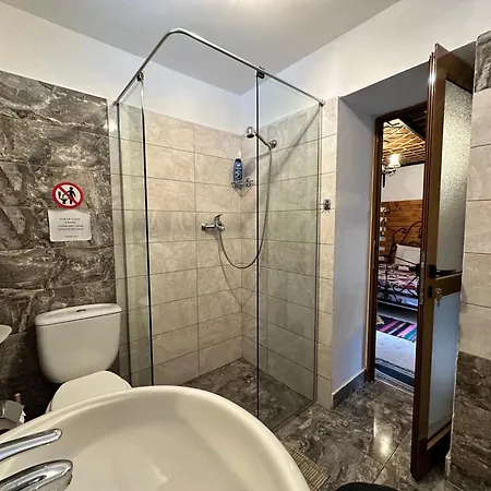Oda ve Kahvaltı Mele Gjirokastër
