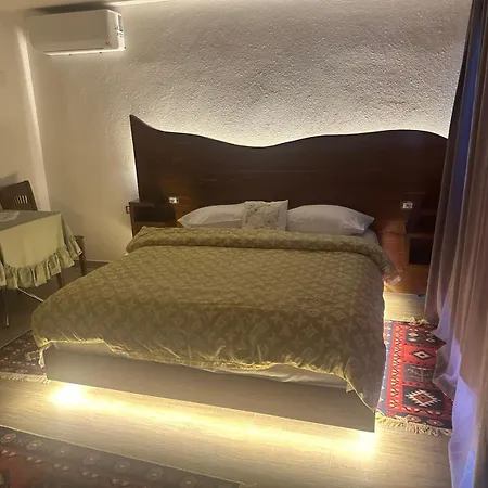 Oda ve Kahvaltı Mele