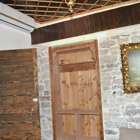 Mele Nocleg ze śniadaniem