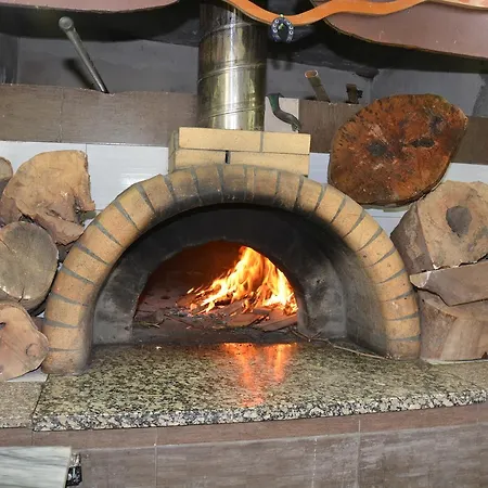 住宿加早餐酒店 Mele Gjirokastër