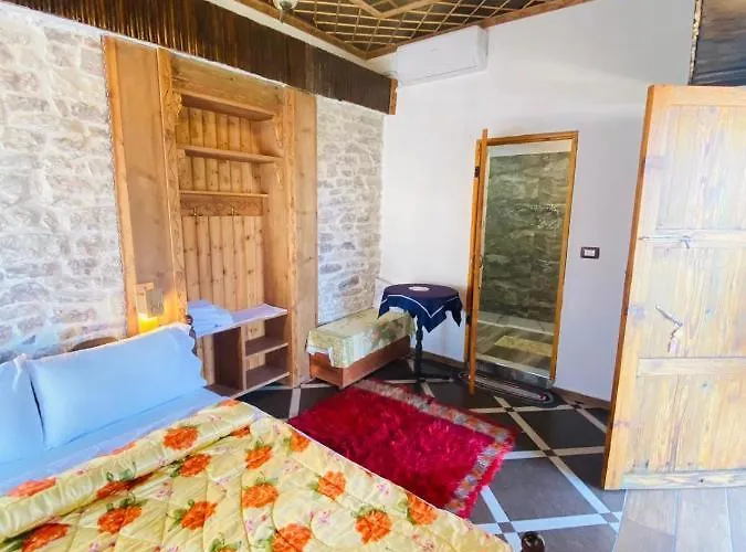 Mele Bed & Breakfast 3*